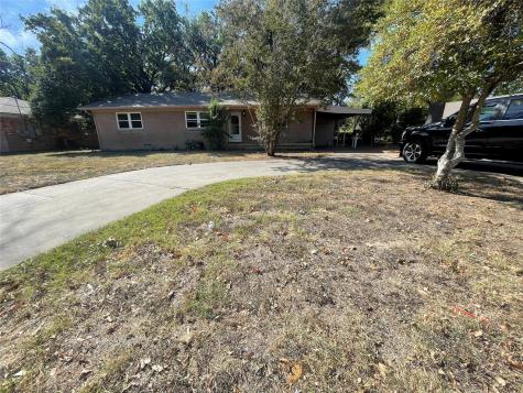 2634 W Shady Grove Road Irving TX 75060