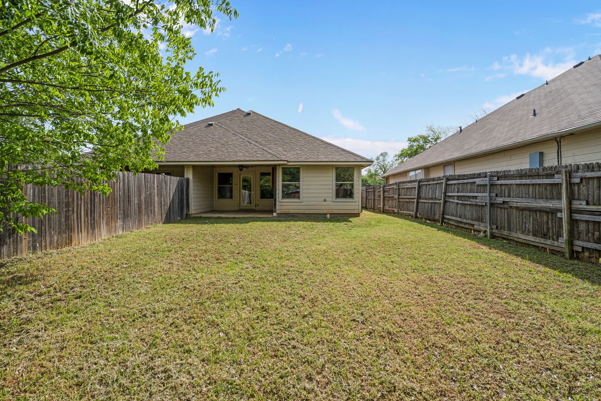 502 S Main Street Aubrey TX 76227