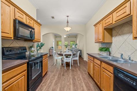 502 S Main Street Aubrey TX 76227