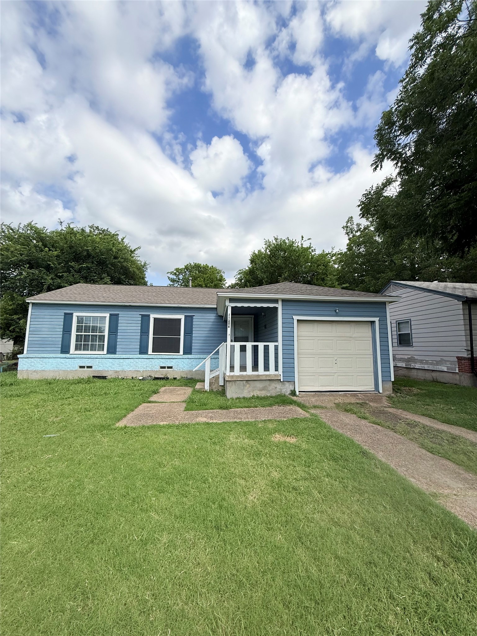 11827 Gaston Parkway Dallas TX 75218