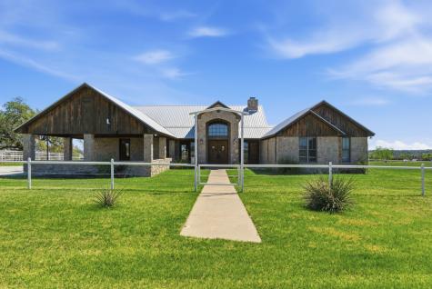 404 Private Road 1562 Stephenville TX 76401