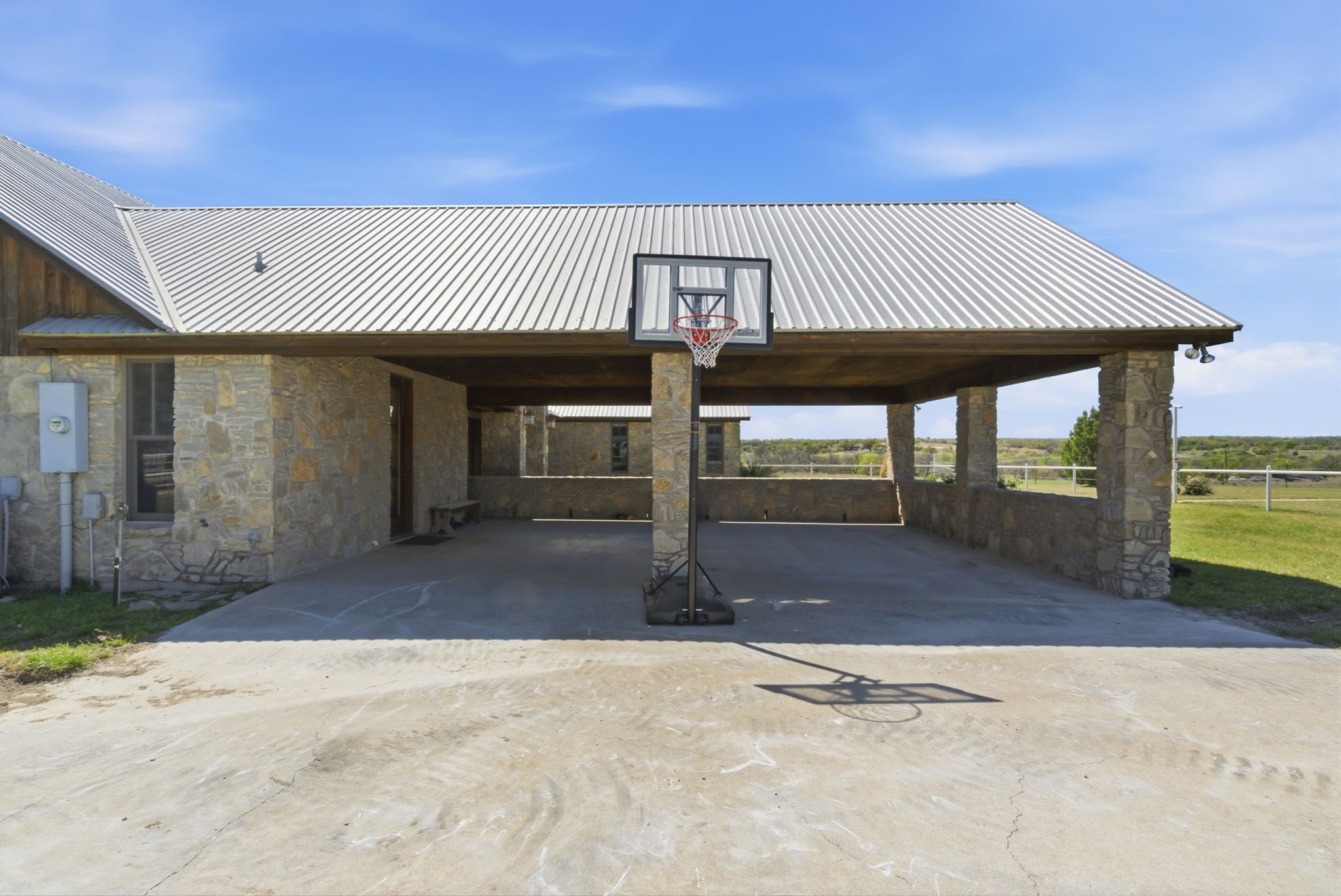404 Private Road 1562 Stephenville TX 76401
