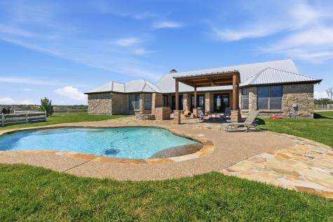 404 Private Road 1562 Stephenville TX 76401
