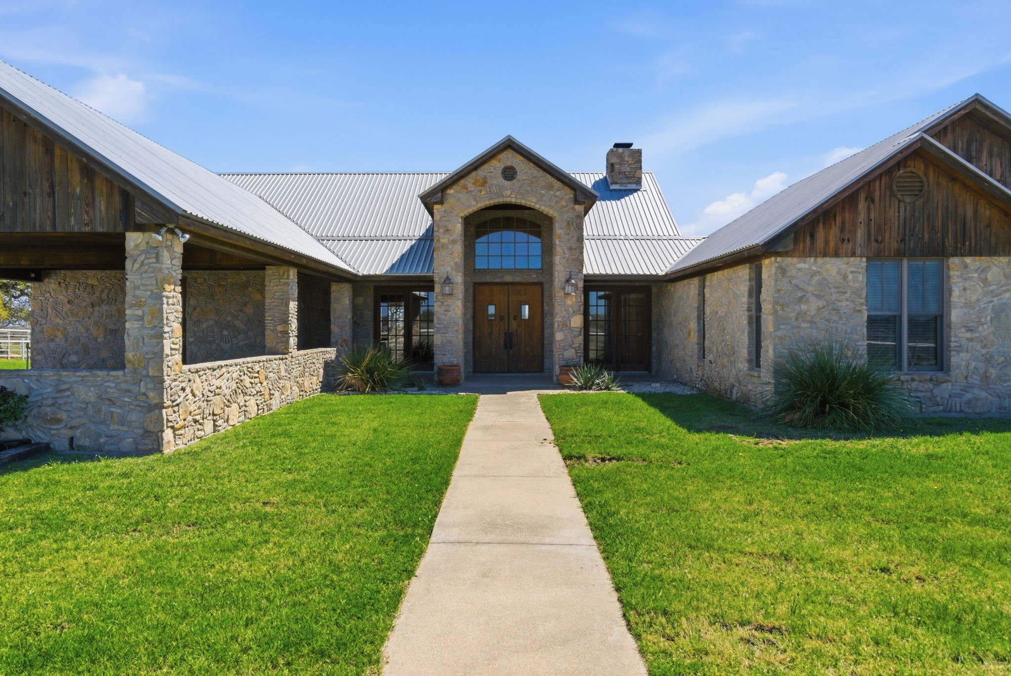 404 Private Road 1562 Stephenville TX 76401