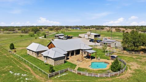 404 Private Road 1562 Stephenville TX 76401