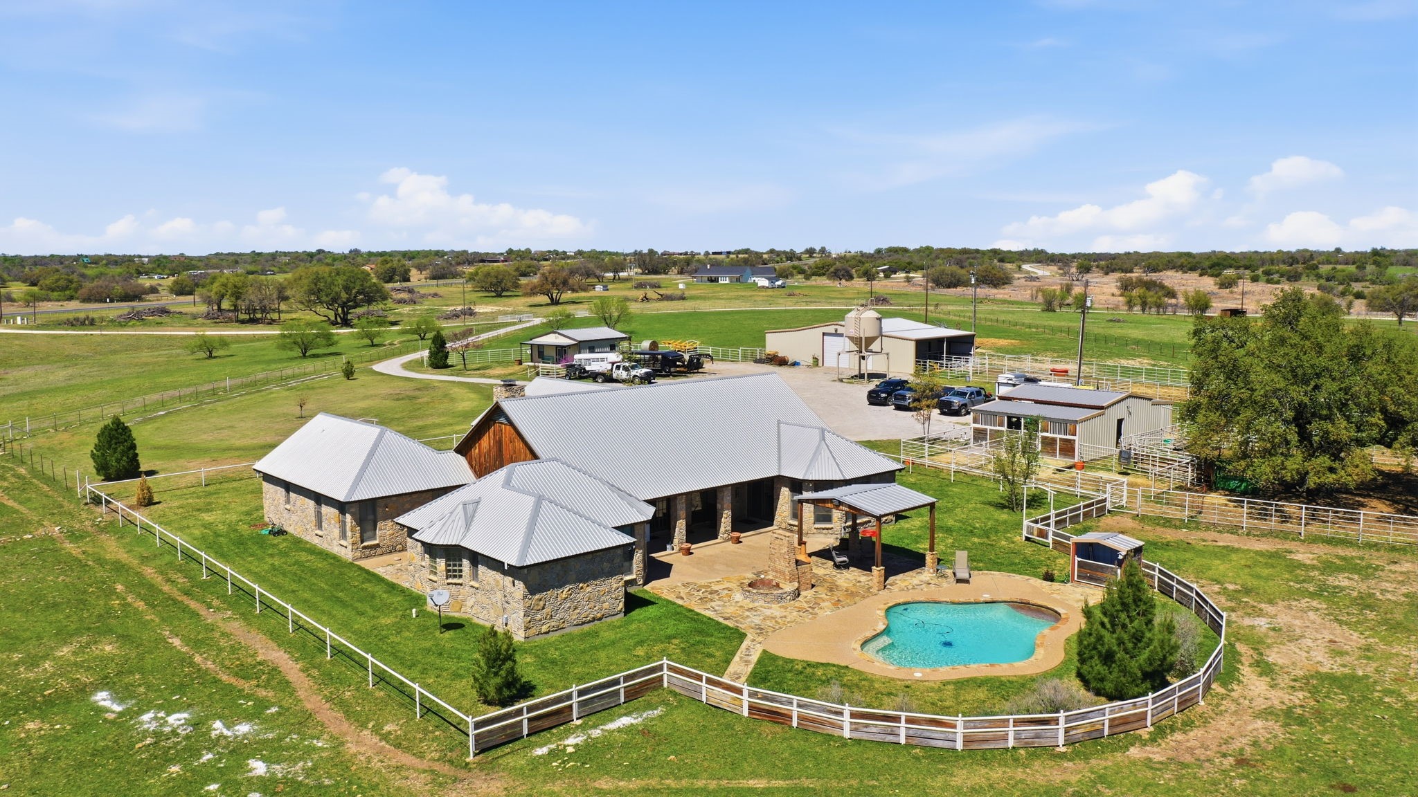 404 Private Road 1562 Stephenville TX 76401