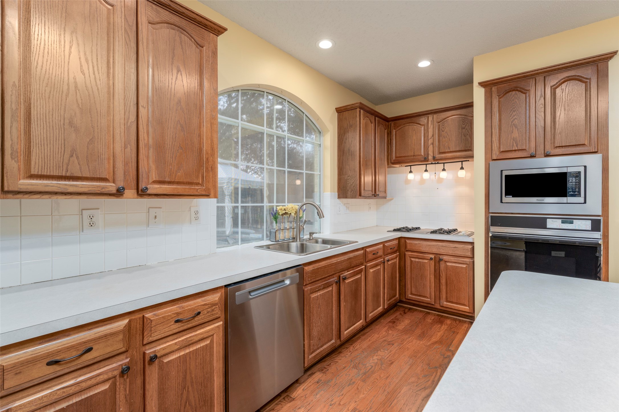 5704 Champion Court Arlington TX 76017