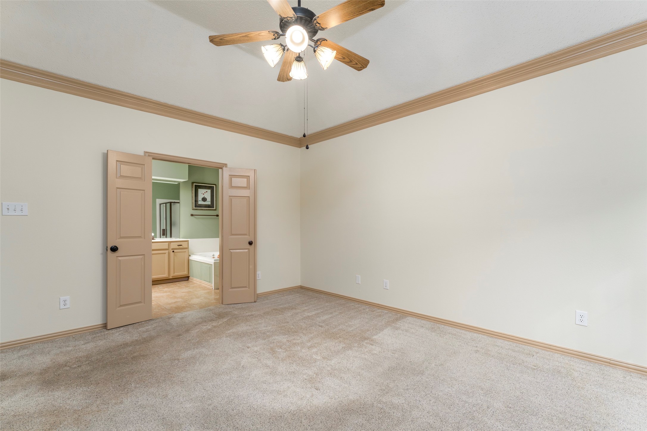 5704 Champion Court Arlington TX 76017