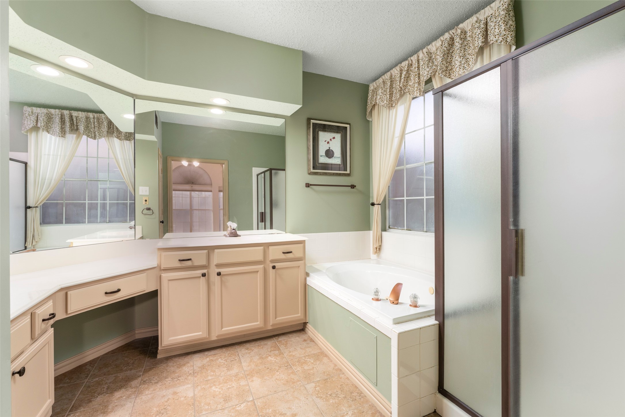 5704 Champion Court Arlington TX 76017