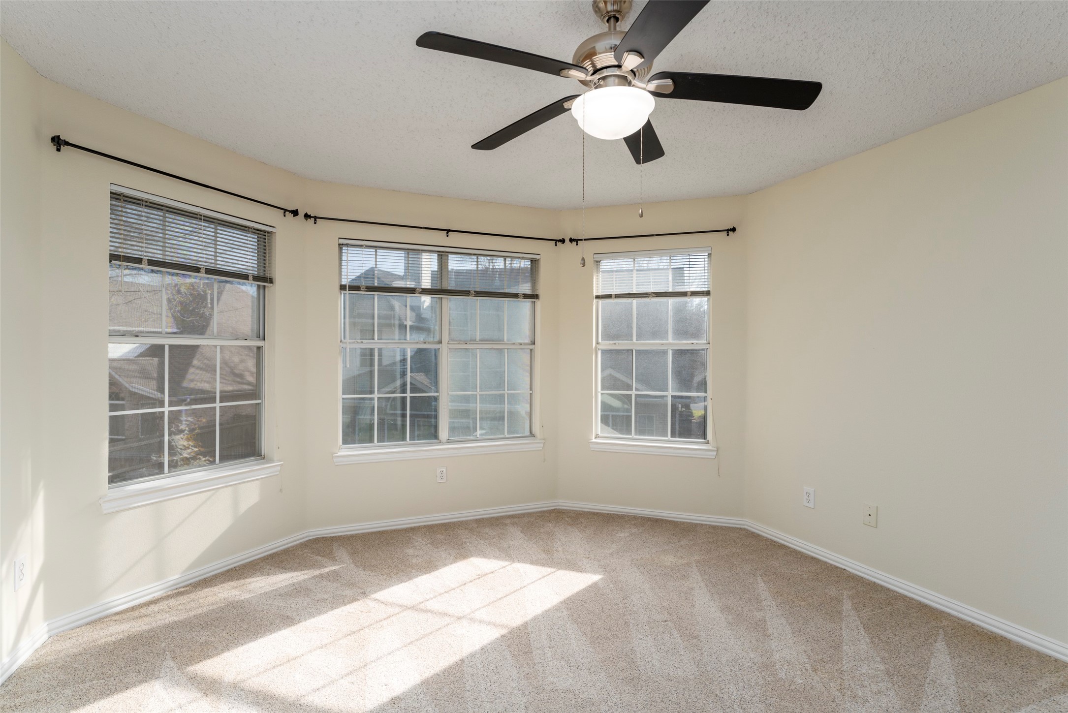 5704 Champion Court Arlington TX 76017