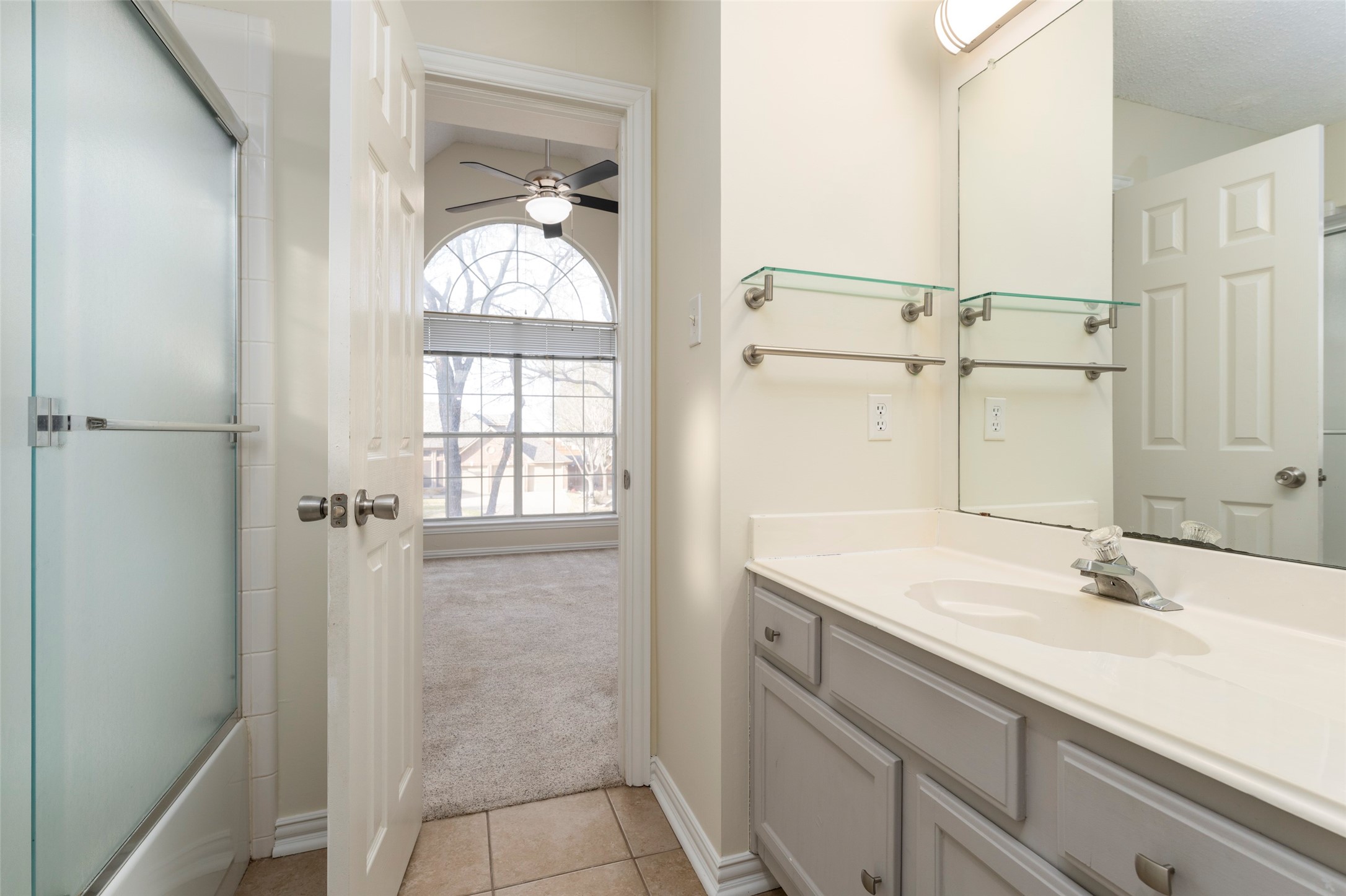 5704 Champion Court Arlington TX 76017