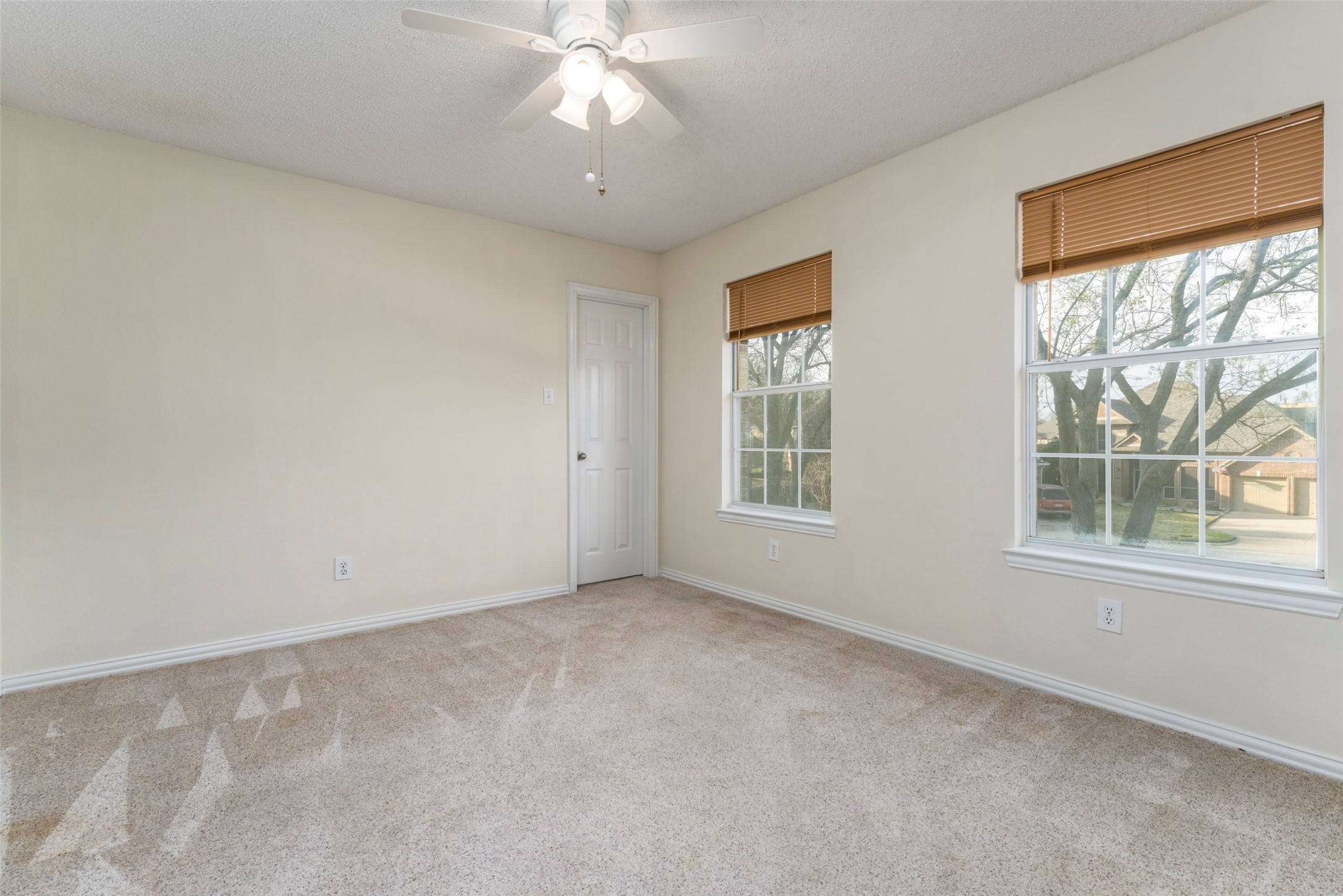 5704 Champion Court Arlington TX 76017