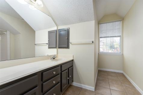 5704 Champion Court Arlington TX 76017