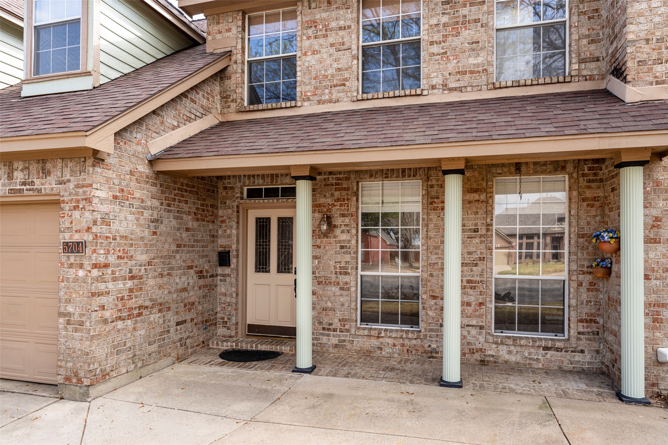 5704 Champion Court Arlington TX 76017