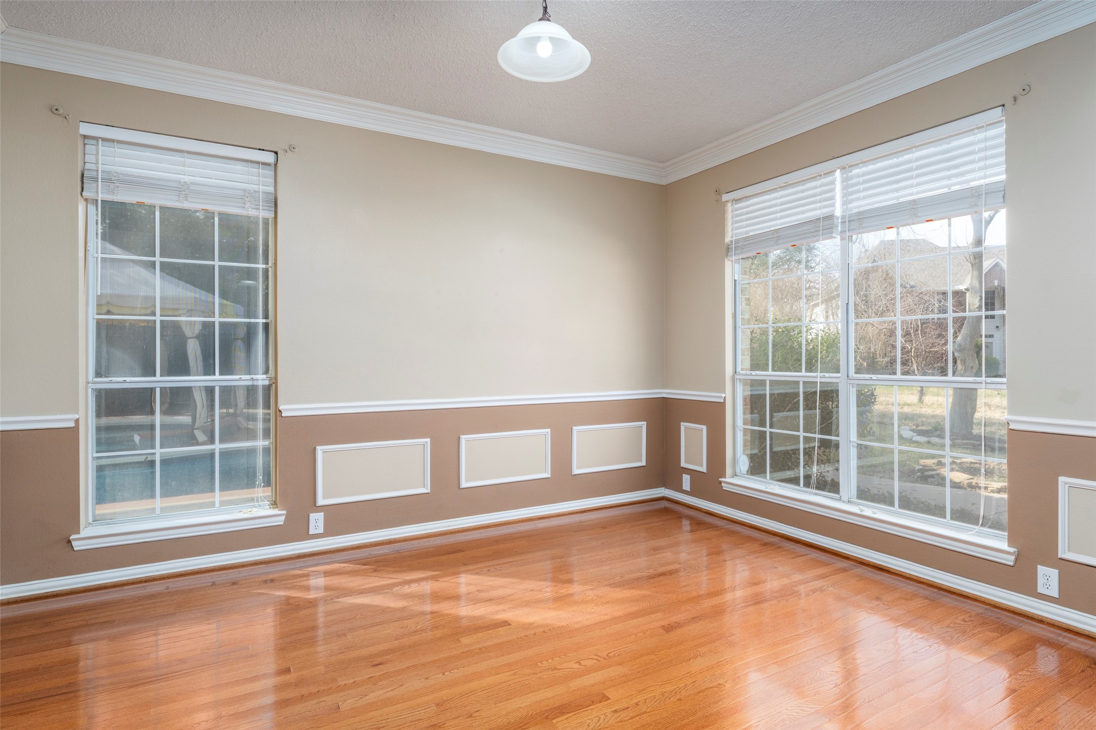 5704 Champion Court Arlington TX 76017
