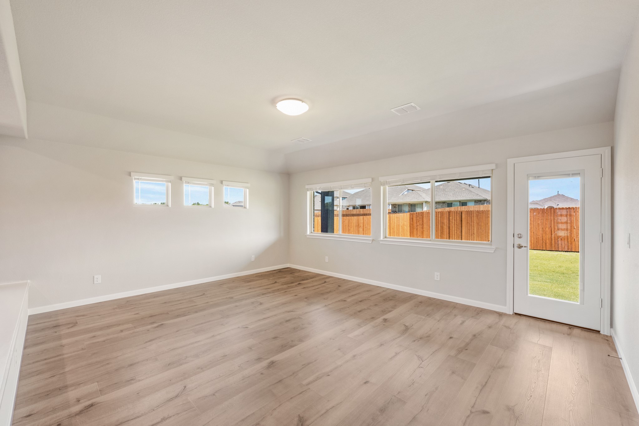 937 Kingbird Lane Alvarado TX 76009