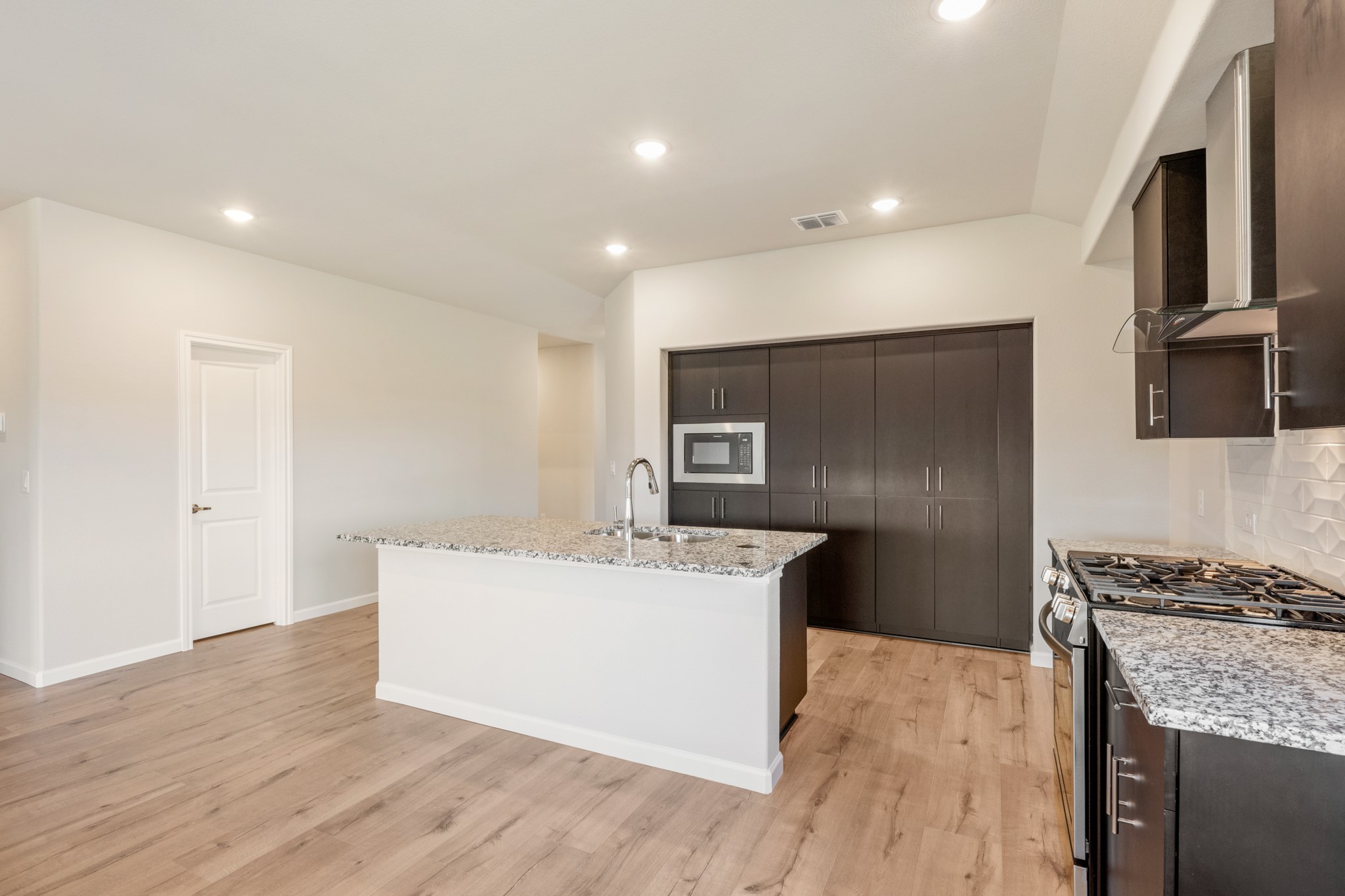 937 Kingbird Lane Alvarado TX 76009