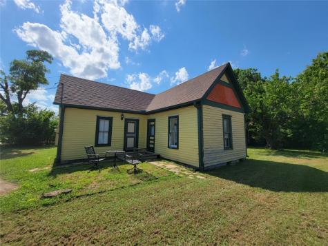 203 Plum Street Sanger TX 76266