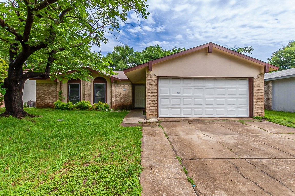 12117 Squire Drive Balch Springs TX 75180