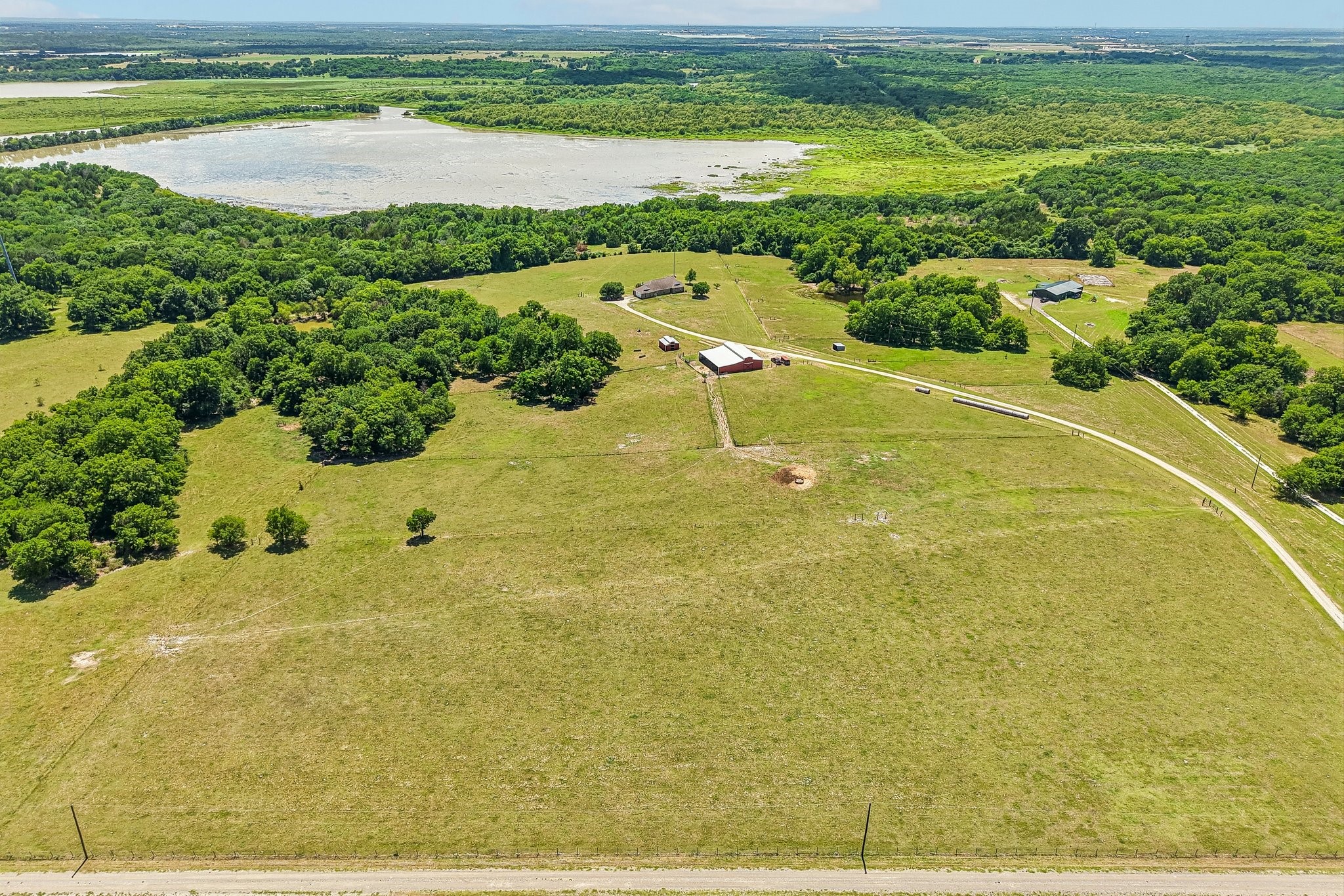 346 SE County Road 0090 Powell TX 75153