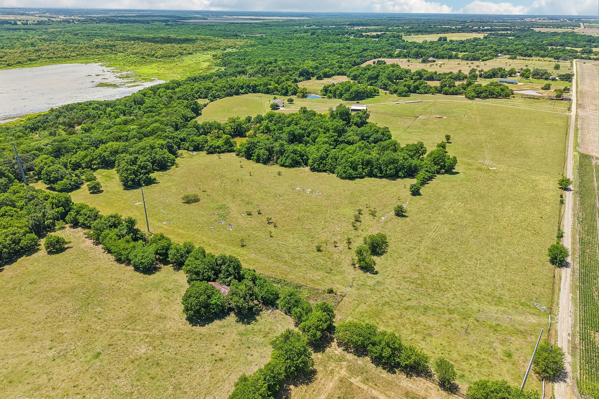 346 SE County Road 0090 Powell TX 75153