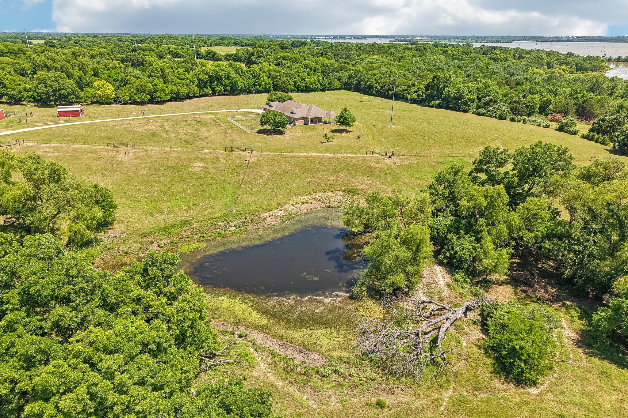 346 SE County Road 0090 Powell TX 75153