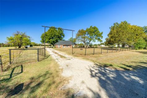 4543 Lazy H Lane Lone Oak TX 75453