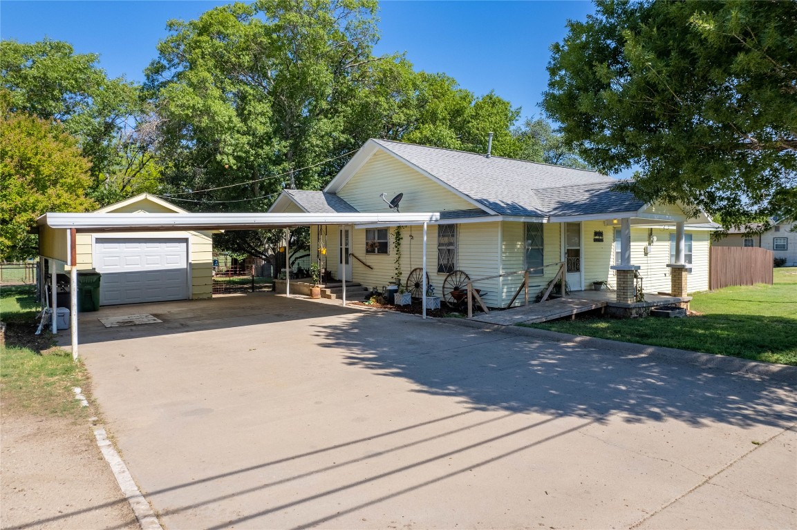 252 Liberty Street Dublin TX 76446