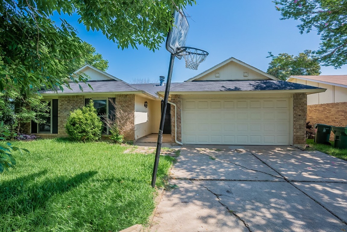 2217 Pennington Drive Arlington TX 76014