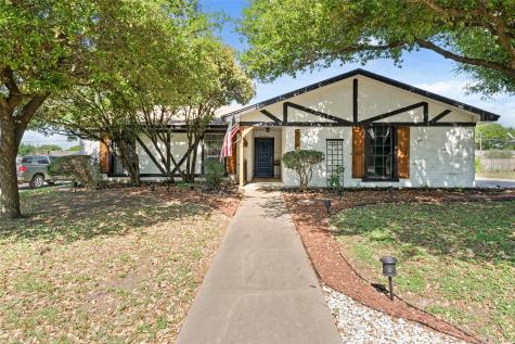 216 Bowie Lane Hewitt TX 76643