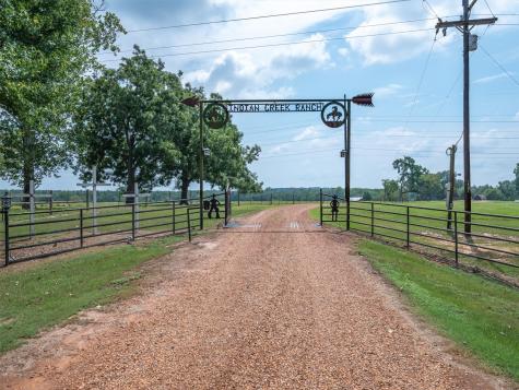 5282 N State Highway 37 Winnsboro TX 75494