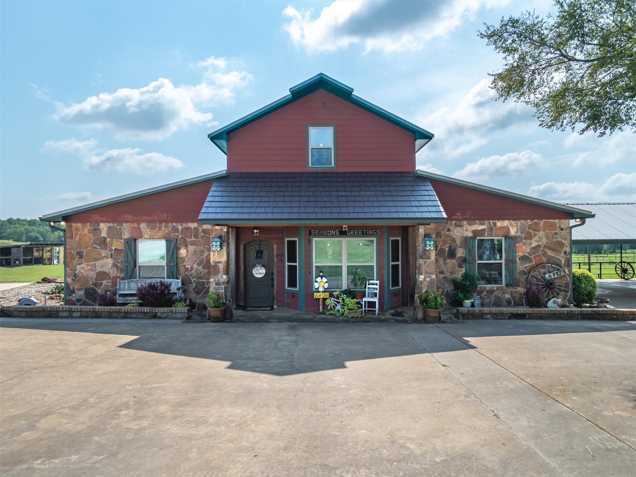 5282 N State Highway 37 Winnsboro TX 75494