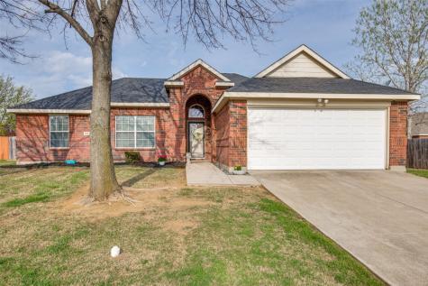 1067 Paige Street Aubrey TX 76227