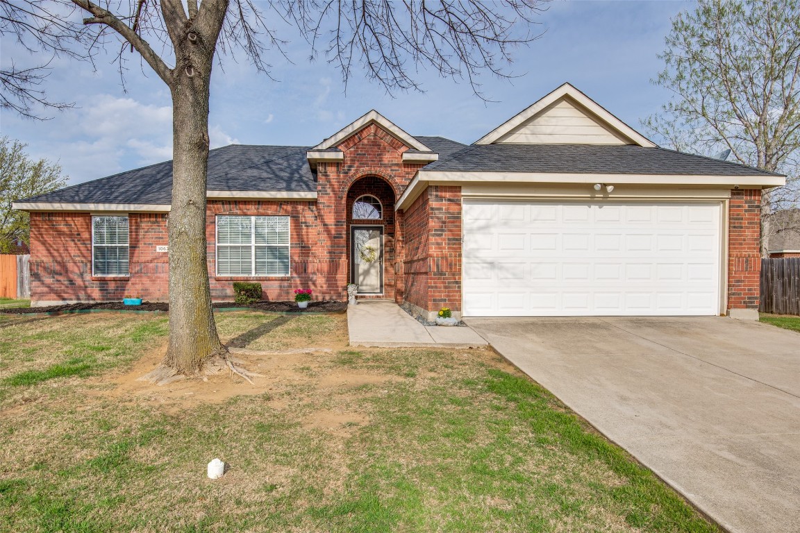 1067 Paige Street Aubrey TX 76227