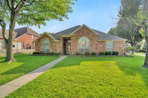 2915 Saint Maria Drive Mansfield TX 76063