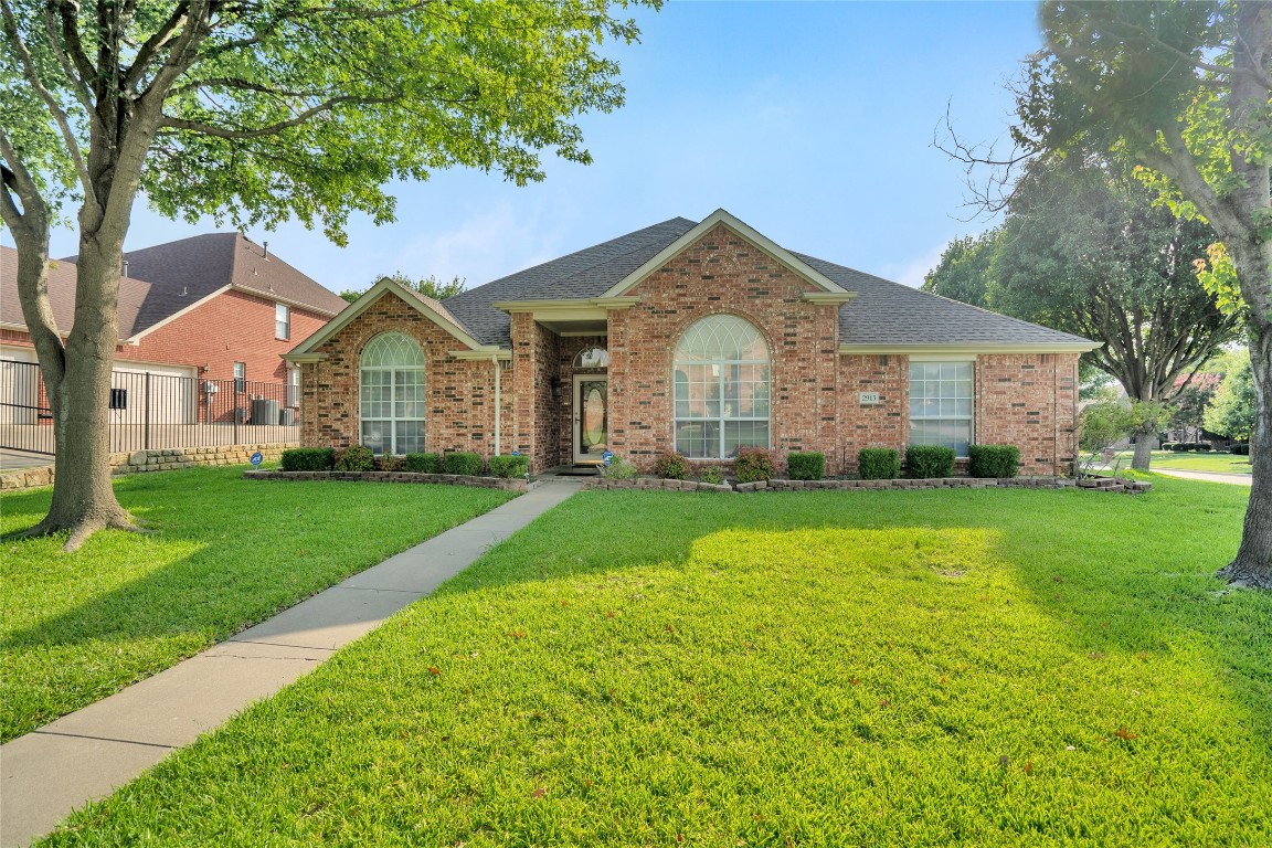 2915 Saint Maria Drive Mansfield TX 76063