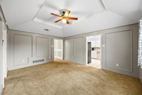 909 Valley View Avenue Red Oak TX 75154
