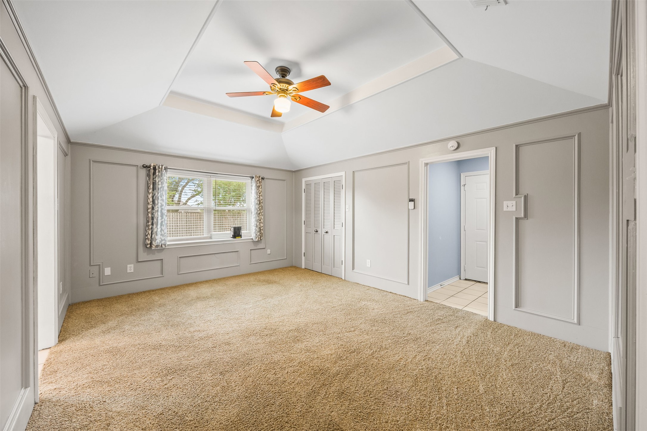909 Valley View Avenue Red Oak TX 75154
