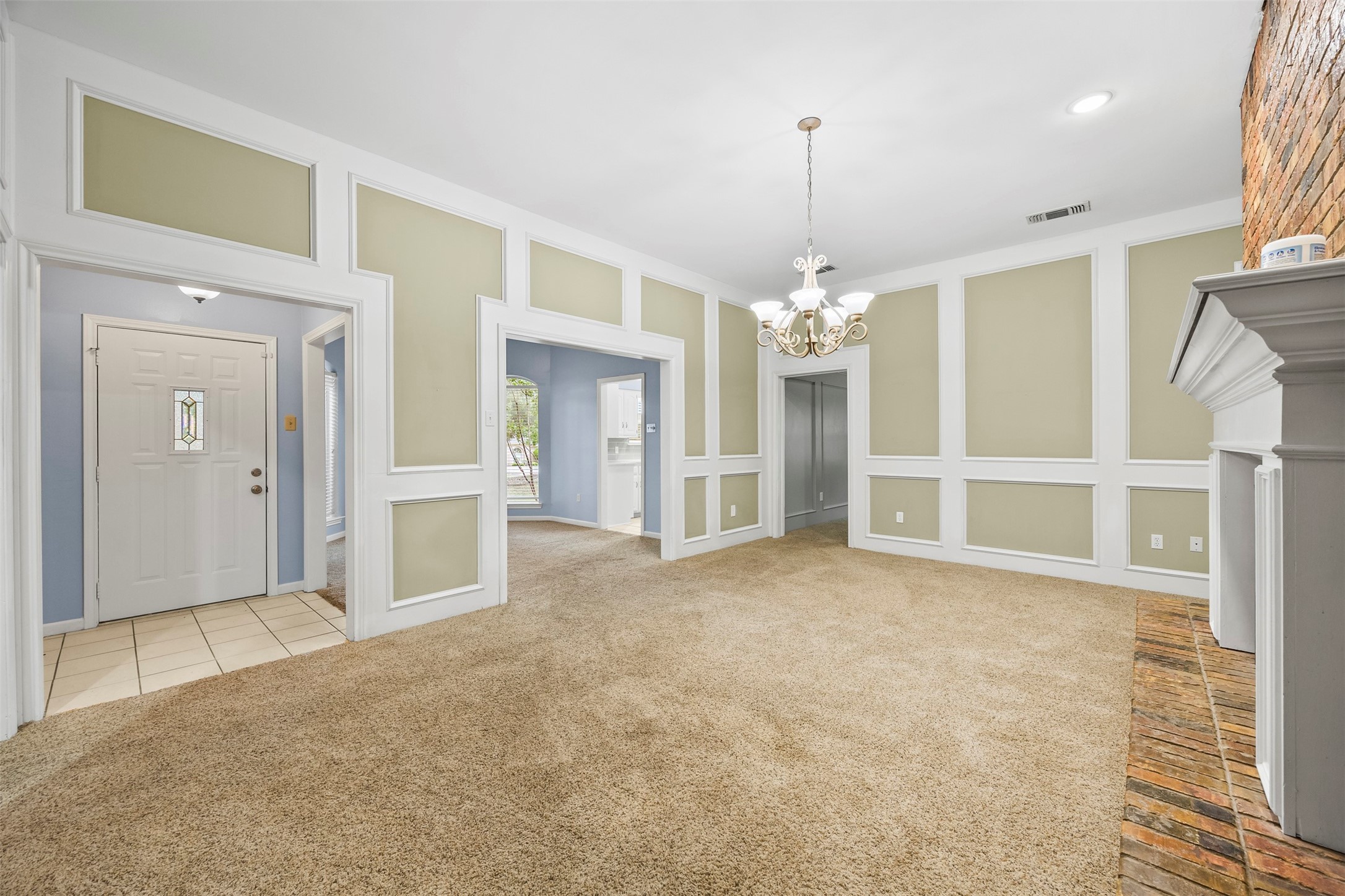 909 Valley View Avenue Red Oak TX 75154