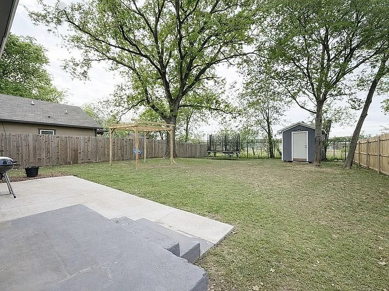 1128 E Sunset Street Waco TX 76704