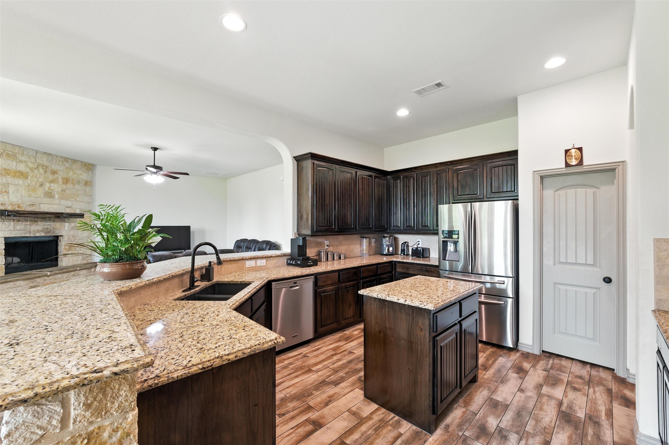 114 Taylor Ridge Drive Waxahachie TX 75167