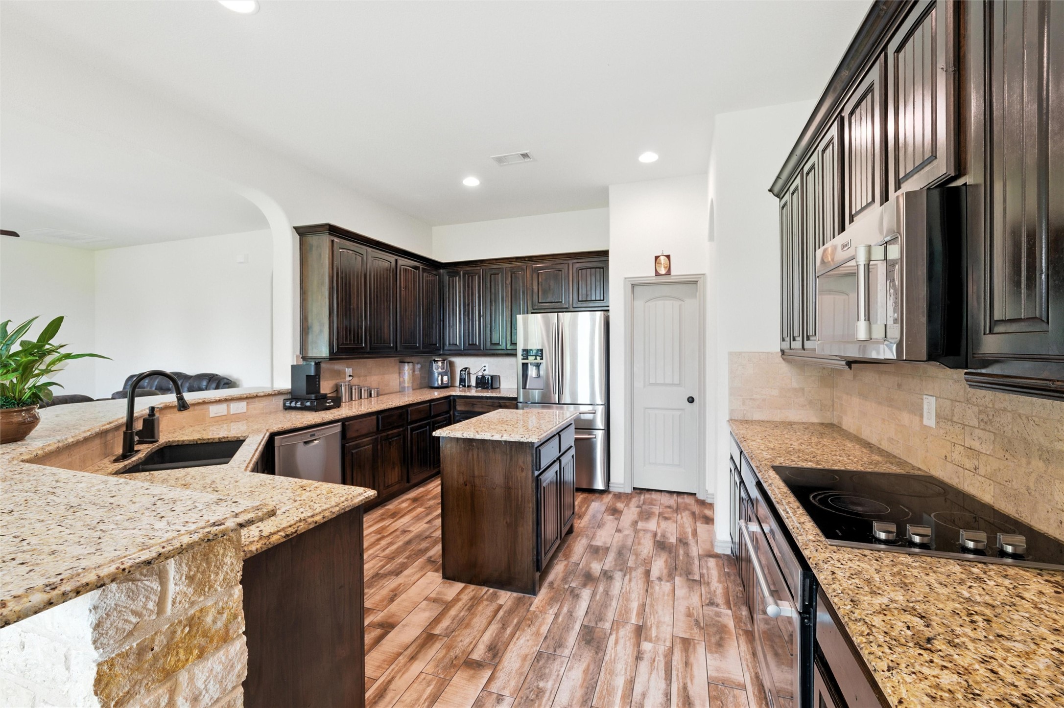 114 Taylor Ridge Drive Waxahachie TX 75167