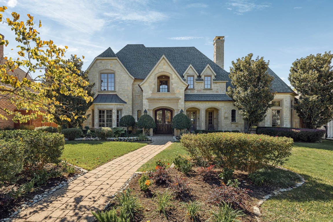 6042 Lakehurst Avenue Dallas TX 75230