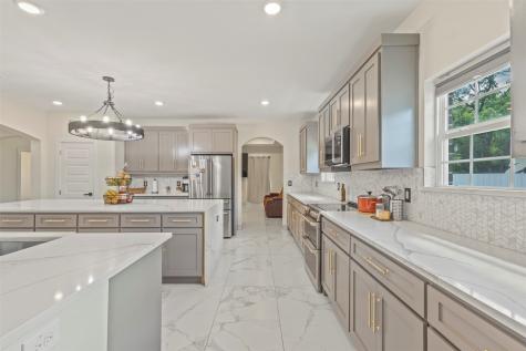 11101 Leeper Drive Balch Springs TX 75180