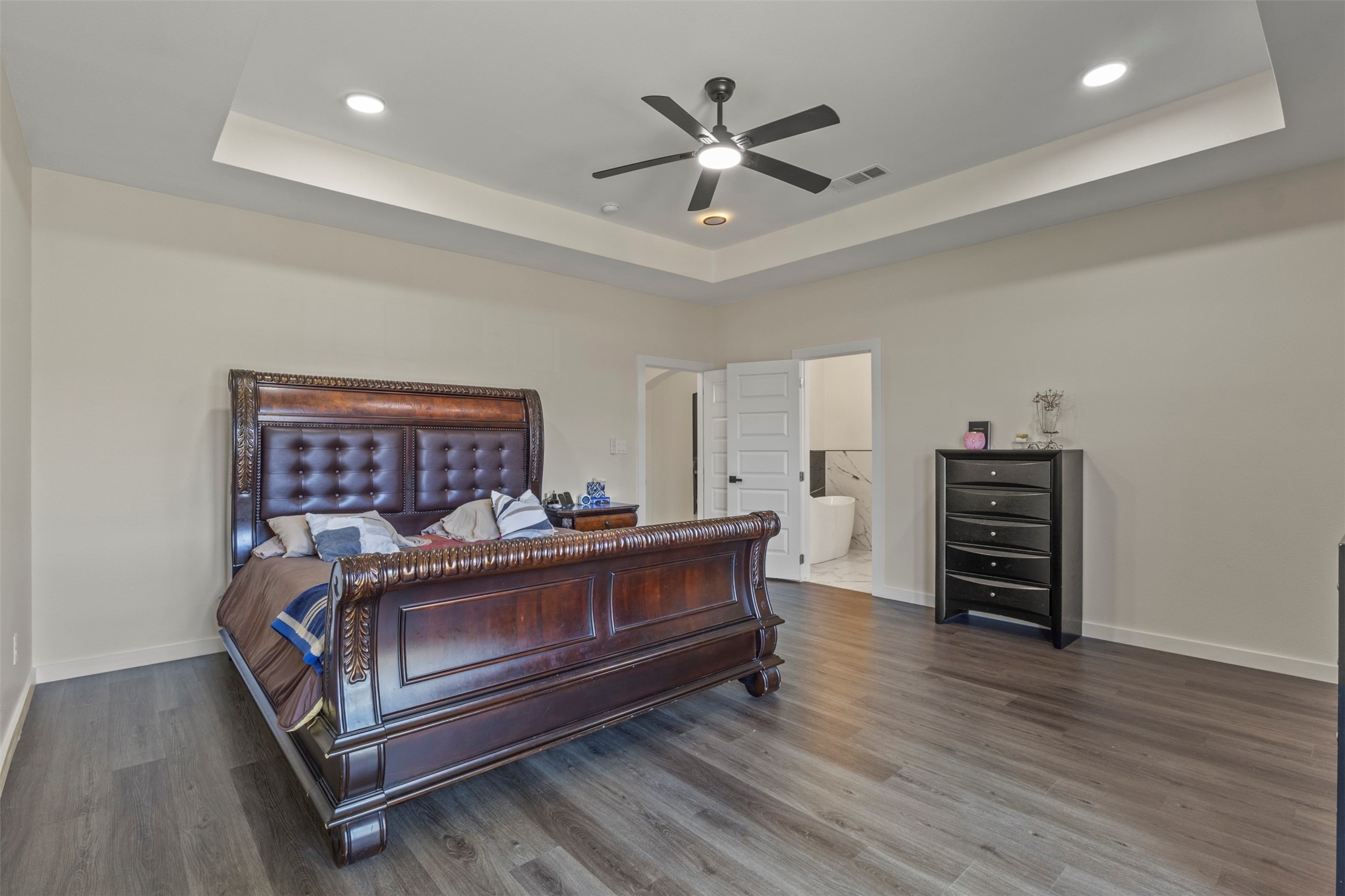 11101 Leeper Drive Balch Springs TX 75180