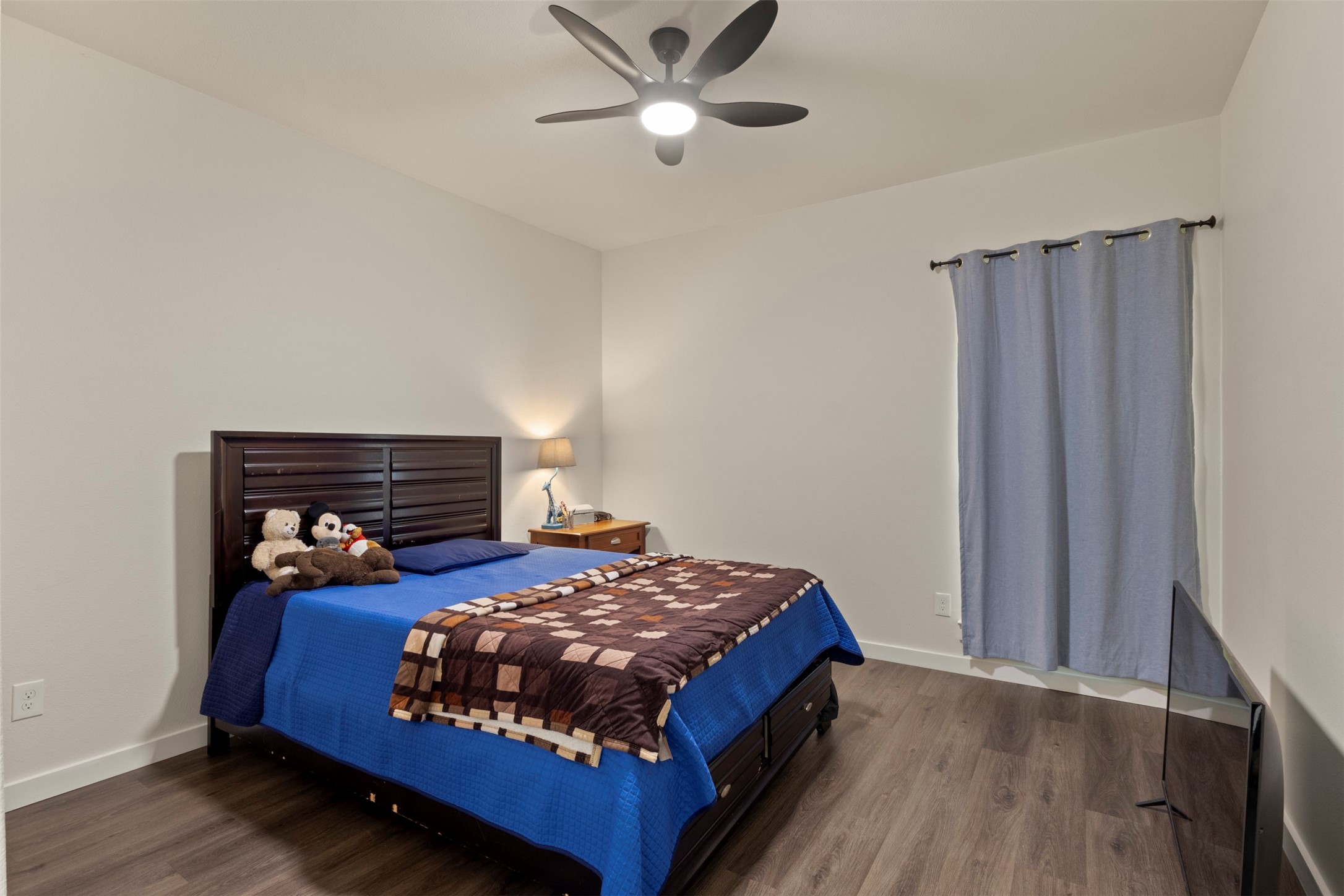 11101 Leeper Drive Balch Springs TX 75180