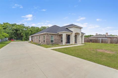 11101 Leeper Drive Balch Springs TX 75180