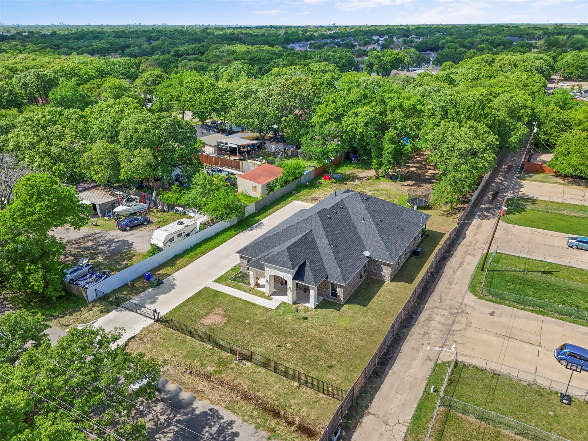 11101 Leeper Drive Balch Springs TX 75180