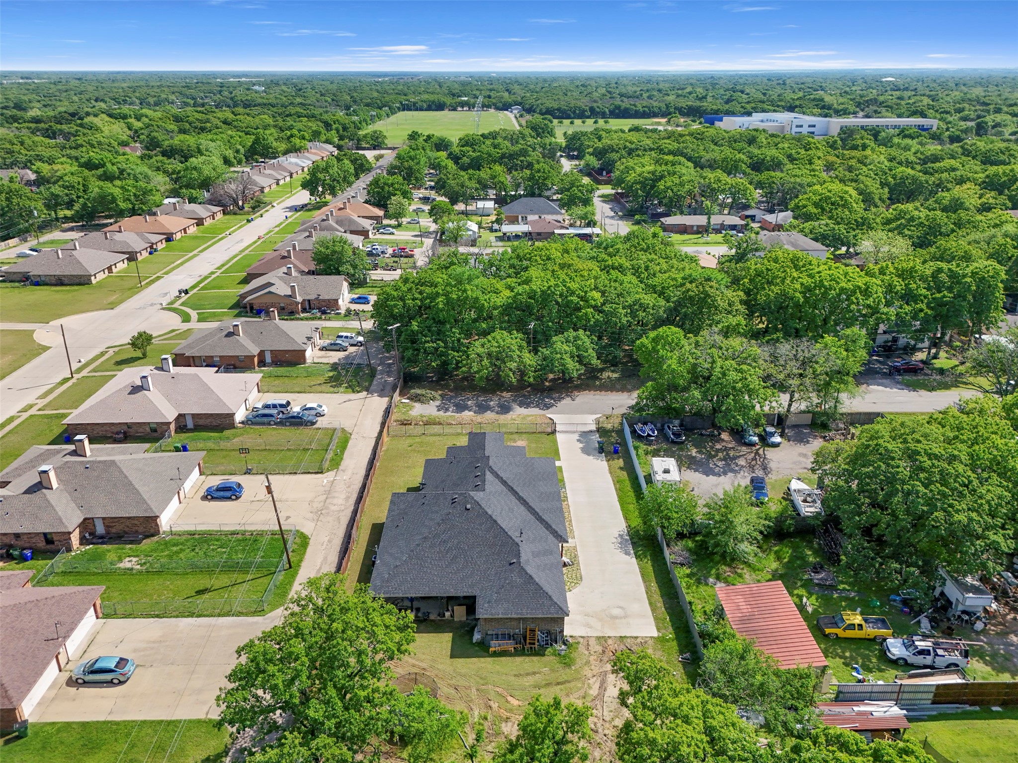 11101 Leeper Drive Balch Springs TX 75180