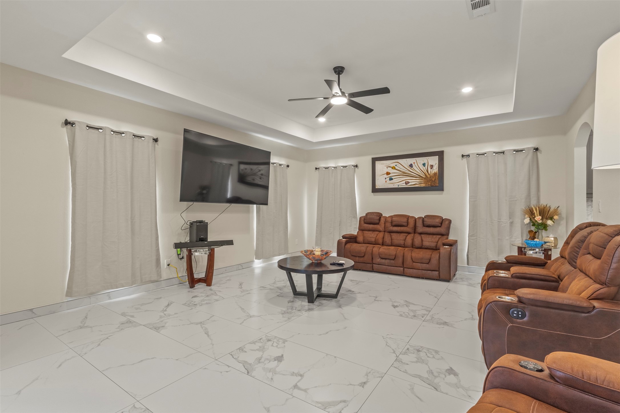 11101 Leeper Drive Balch Springs TX 75180